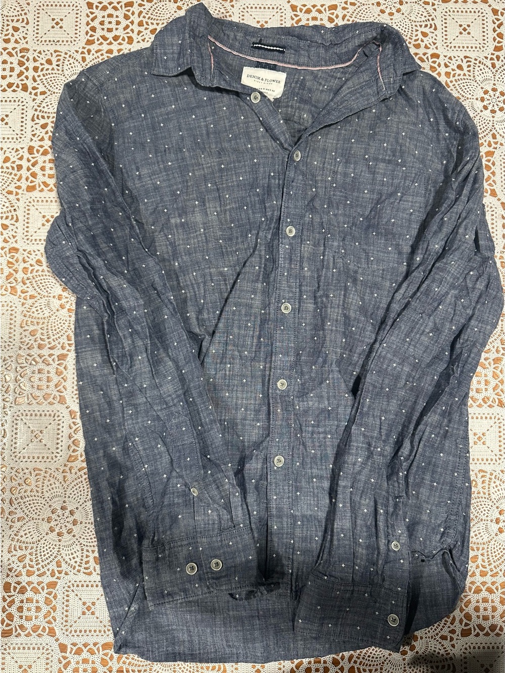 Denim & Flower Ricky Singh Chambray Dot Print Button Up Shirt Men’s Medium